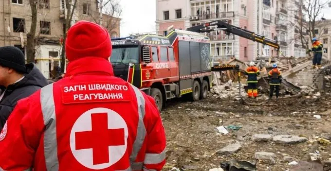 Через удар у Слобідському районі Харкова зазнали пошкоджень житлові будинки та інфраструктурні об'єкти | УНН