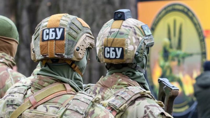 СБУ висунула підозри майже тридцяти колишнім правоохоронцям, які зрадили своїй присязі - Головні новини України.