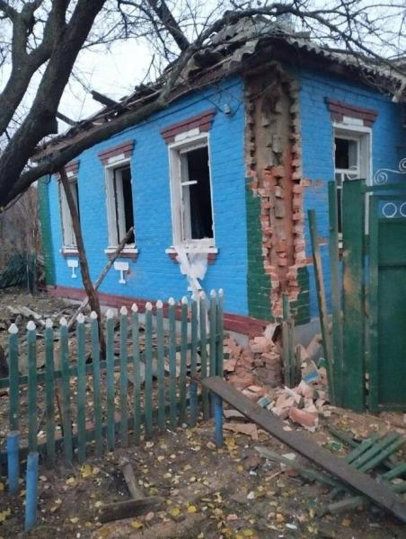 У Золочівському районі під час ворожих атак було зруйновано три приватні житлові будинки.