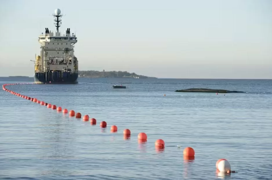 У Балтійському морі стався інцидент, внаслідок якого постраждав фінсько-німецький підводний кабель зв'язку - Головні новини України.